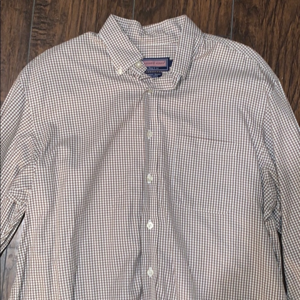 Vineyard Vines button down